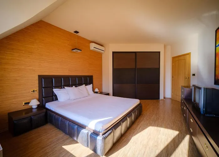 Family Classic Hotel 3*